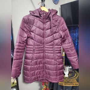 Gorgeous raspberry Lole puffy winter jacket with zip off hood size Medium